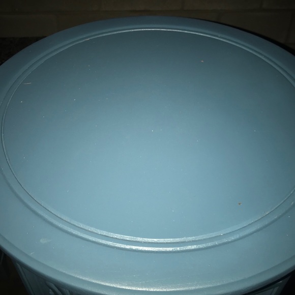 Vintage Refurbished side tables. - Picture 4 of 8